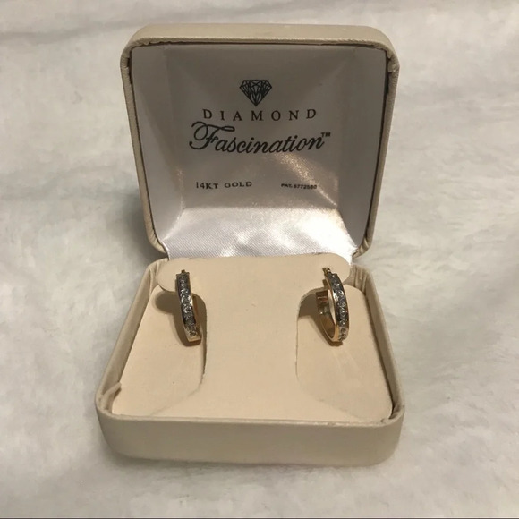 Diamond Fascination Oval Hoop Earrings